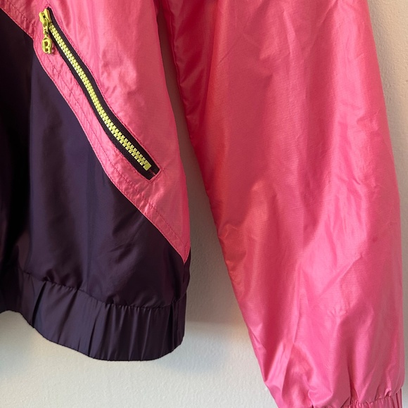 Reebok Vintage Pink and Red Zip Up Windbreaker Jacket - Picture 4 of 10
